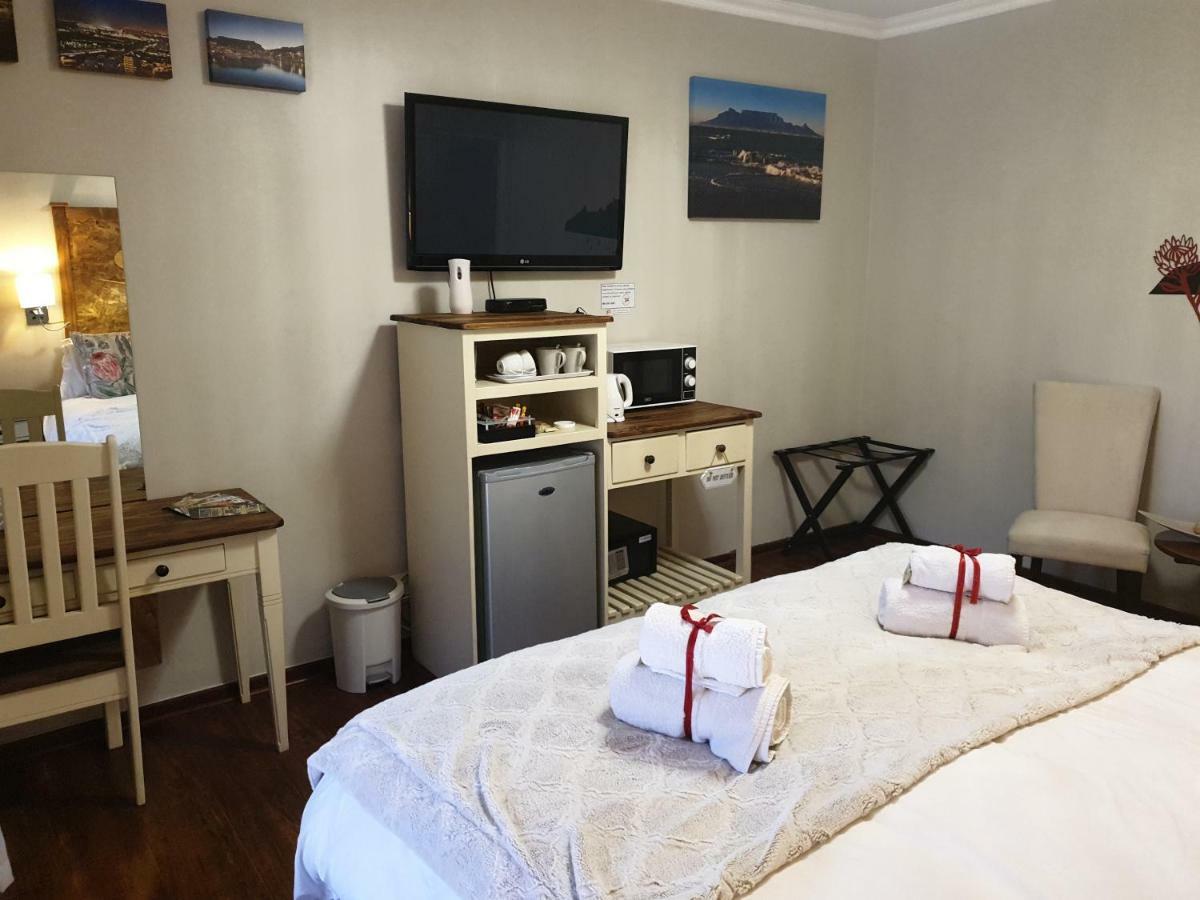 Dilisca Guesthouse Дърбанвил Екстериор снимка